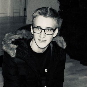 Meet your Posher, Ethan